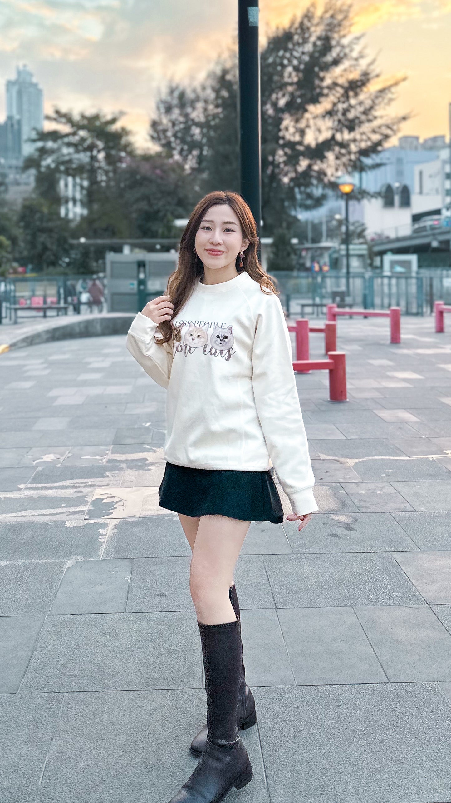 男女通用Unisex 圓領衛衣 Hoodie 【情侶裝之選】【黑/米白/淺杏/卡其/深啡/藏青 | 多個毛孩貓狗排版設計】