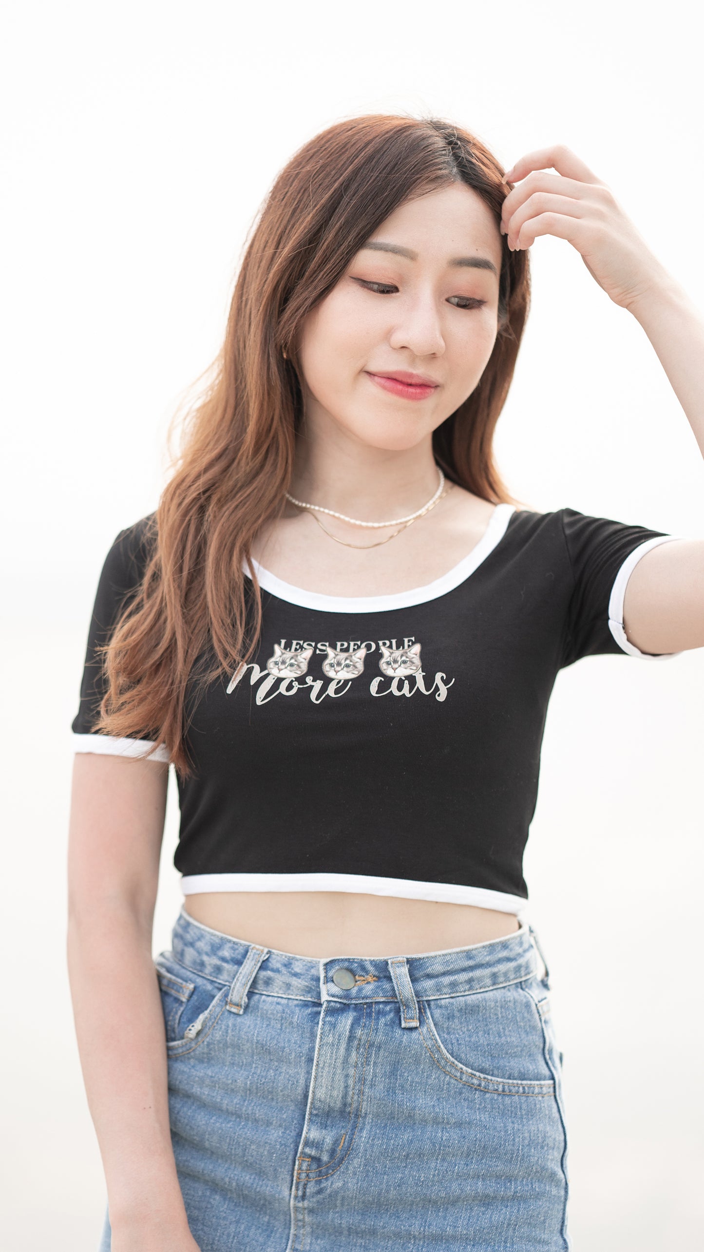 短版大U領拼色T-shirt / Crop Tee【黑/白 | 多個毛孩貓狗排版設計】