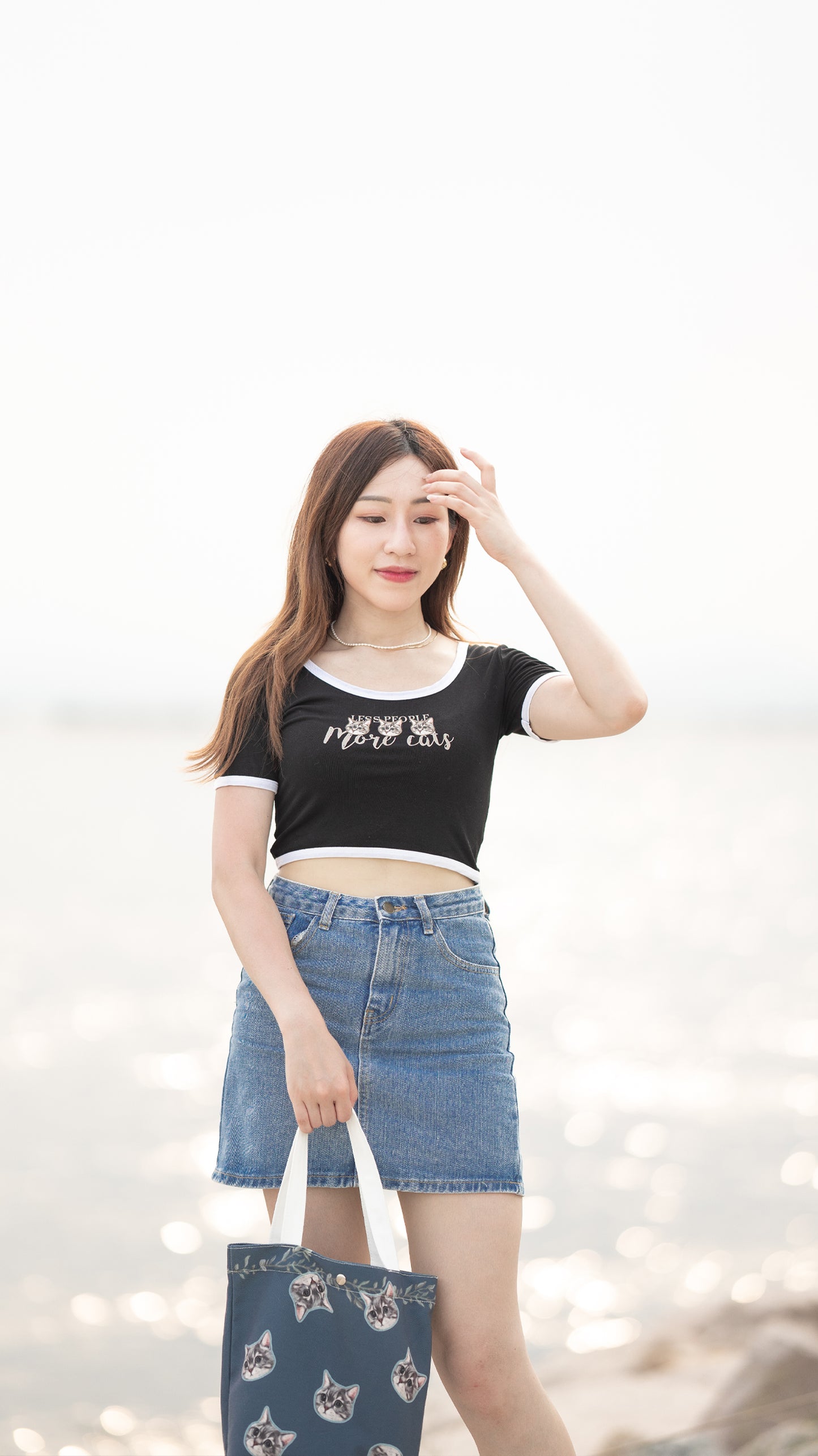 短版大U領拼色T-shirt / Crop Tee【黑/白 | 多個毛孩貓狗排版設計】